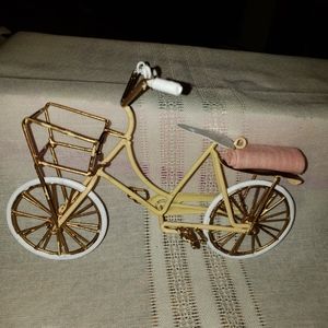 Shabby Chic Distressed Pastel Metal Bicycle Ornament